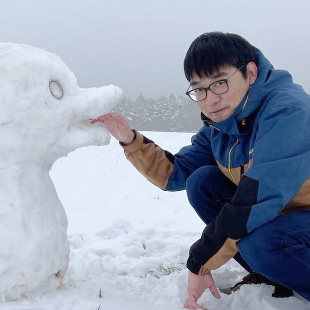 Kejun Luo portrait